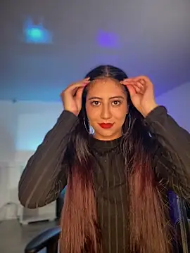 Lunaliaa  online show from 03/17/26, 04:37