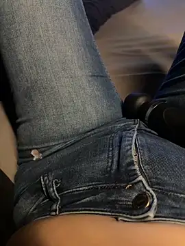 aleexii s online show from 04/15/26, 07:58