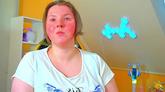 MelodyMoores online show from 05/20/26, 06:21