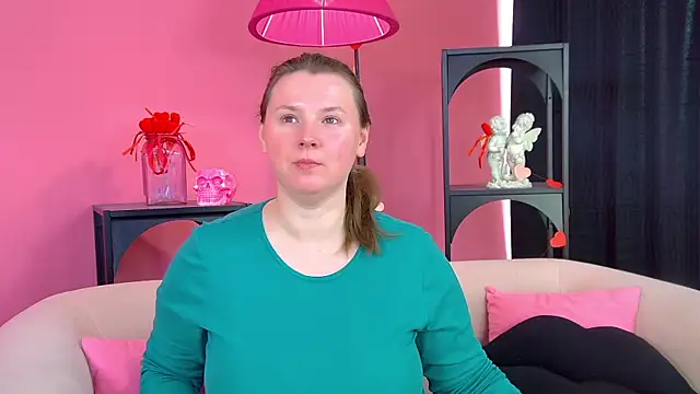 MelodyMoores online show from 05/11/26, 06:37