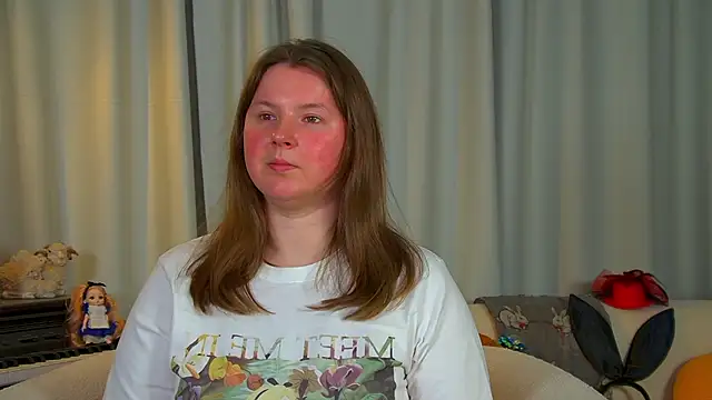 MelodyMoores online show from 06/01/26, 06:57