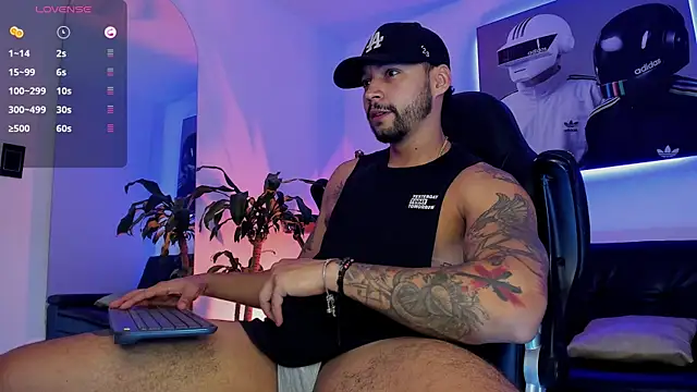 Snapshot of NikoHank_ chatting on 07/22/26, 06:59 NikoHank online show from 07/22/26, 06:59