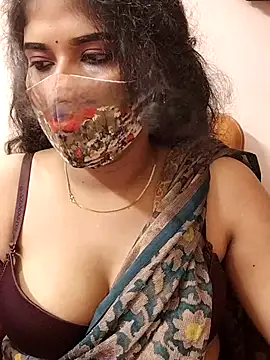 Sunitha28 online show from 04/15/26, 04:11