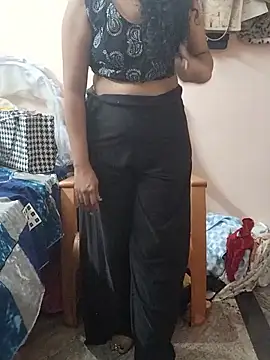 Sunitha28 online show from 03/27/26, 04:30