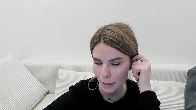 MollyCem online show from 03/10/26, 03:27