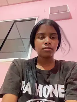 shiaravalentina online show from 03/04/26, 10:01