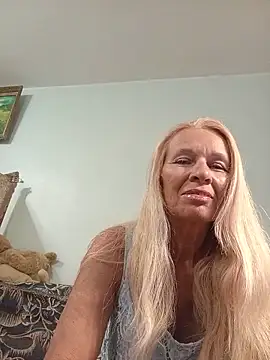 Snapshot of ViktoriaSexi1 chatting on 05/24/26, 06:30 ViktoriaSexi1 online show from 05/24/26, 06:30