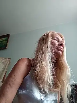 Snapshot of ViktoriaSexi1 chatting on 05/25/26, 06:34 ViktoriaSexi1 online show from 05/25/26, 06:34