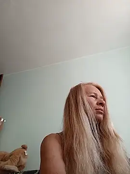 Snapshot of ViktoriaSexi1 chatting on 05/19/26, 04:41 ViktoriaSexi1 online show from 05/19/26, 04:41