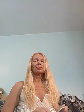 Snapshot of ViktoriaSexi1 chatting on 06/01/26, 07:24 ViktoriaSexi1 online show from 06/01/26, 07:24