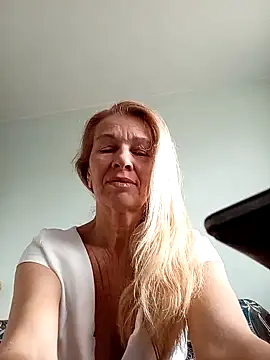 ViktoriaSexi1 online show from 03/28/26, 06:58