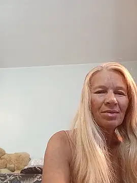 Snapshot of ViktoriaSexi1 chatting on 06/07/26, 07:52 ViktoriaSexi1 online show from 06/07/26, 07:52
