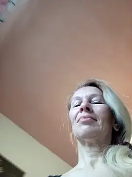 ViktoriaSexi1 online show from 03/18/26, 06:49