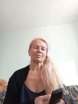 ViktoriaSexi1 online show from 04/15/26, 04:40