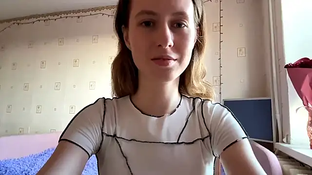 Snapshot of AlesiaGurevich chatting on 06/30/26, 04:07 AlesiaGurevich online show from 06/30/26, 04:07