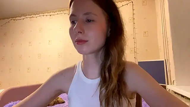 Snapshot of AlesiaGurevich chatting on 08/06/26, 12:27 AlesiaGurevich online show from 08/06/26, 12:27