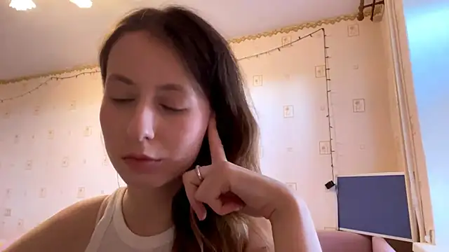 Snapshot of AlesiaGurevich chatting on 07/31/26, 02:15 AlesiaGurevich online show from 07/31/26, 02:15