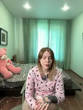  elliiss  online show from 05/04/26, 09:56