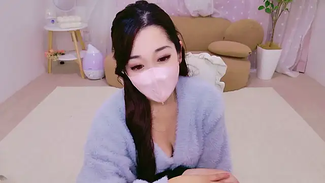 YURIKAsan  online show from 04/01/26, 12:17