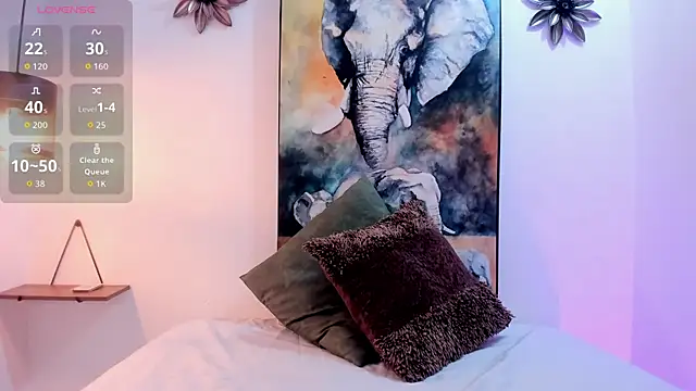 Snapshot of Sussana_Wild chatting on 04/07/26, 03:47 Sussana Wild online show from 04/07/26, 03:47