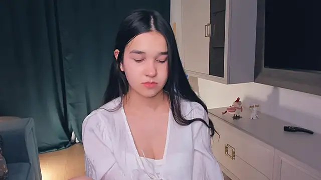 ShawtyCelina online show from 04/03/26, 10:32