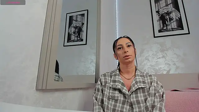 ZeynepX online show from 04/07/26, 04:25