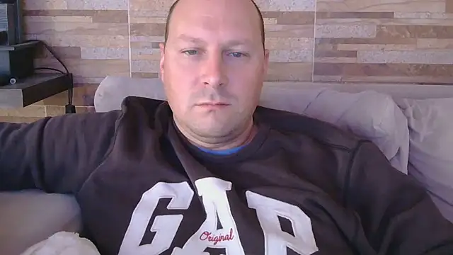 lustonfan online show from 06/19/26, 12:00