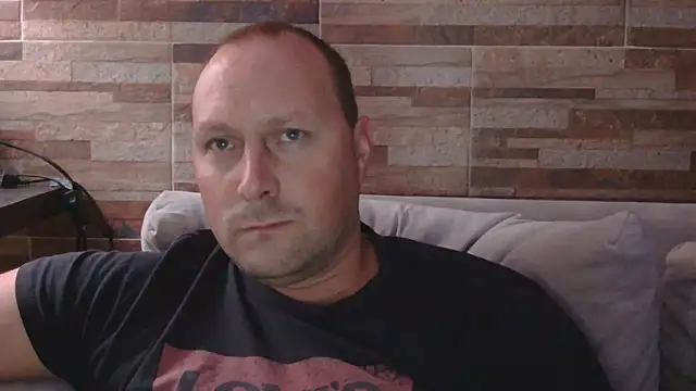 lustonfan online show from 04/08/26, 02:24