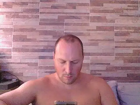 lustonfan online show from 03/11/26, 02:33