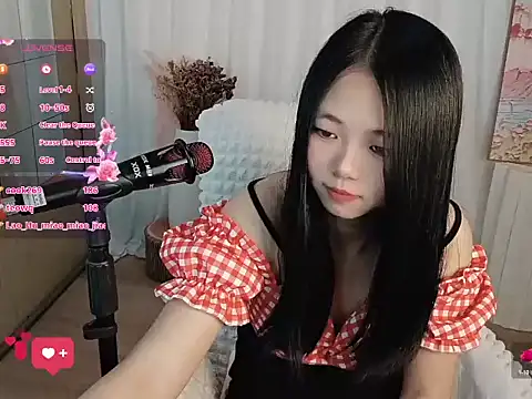 Snapshot of Noelle-2007 chatting on 03/13/26, 05:29 Noelle-2007 online show from 03/13/26, 05:29