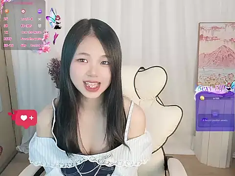 Snapshot of Noelle-2007 chatting on 03/16/26, 12:42 Noelle-2007 online show from 03/16/26, 12:42