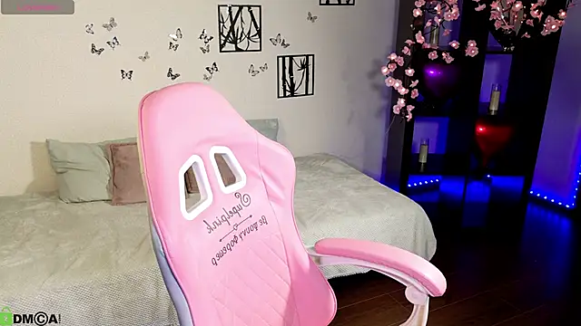 Sugar Kitten12 online show from 04/18/26, 01:08