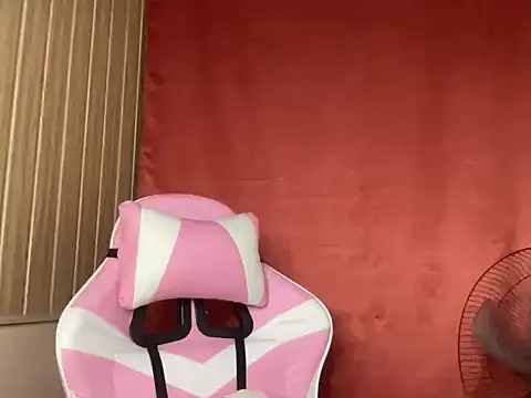 Sunkissed seductress online show from 04/09/26, 02:34