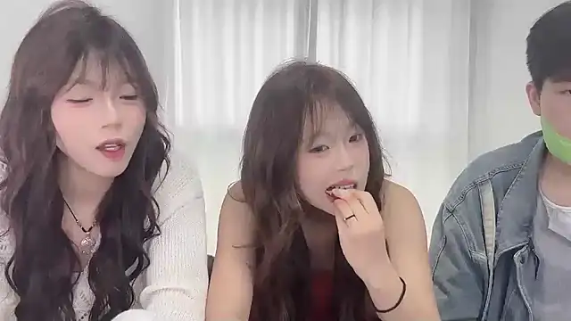 SM 0007 online show from 03/22/26, 08:27