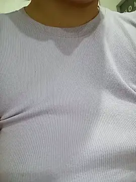 Emi hot1 online show from 03/11/26, 10:31