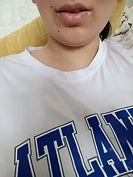 Emi hot1 online show from 03/06/26, 09:48