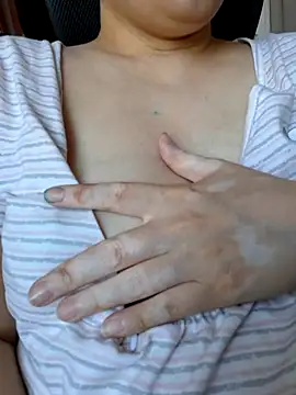 Emi hot1 online show from 04/02/26, 07:26