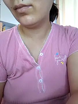 Emi hot1 online show from 04/04/26, 10:44