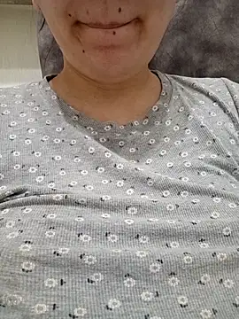 Emi hot1 online show from 03/10/26, 05:28