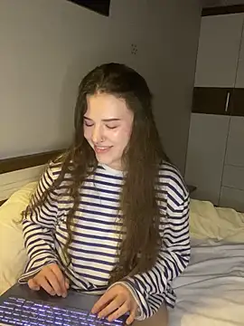 KristieKitty online show from 04/19/26, 09:10