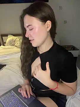 KristieKitty online show from 04/22/26, 06:20