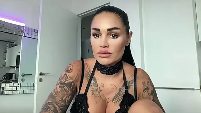 AMBER HARD online show from 04/02/26, 01:40