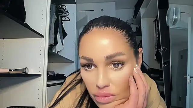 AMBER HARD online show from 03/20/26, 04:30