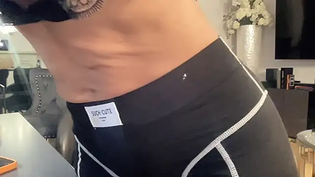 AMBER HARD online show from 04/08/26, 07:15