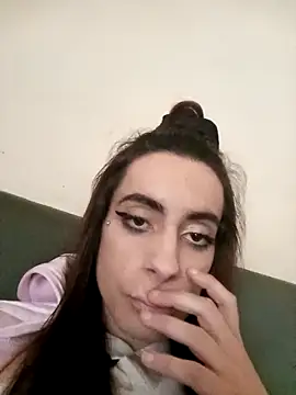 Snapshot of chiara-mario chatting on 04/10/26, 10:22 chiara-mario online show from 04/10/26, 10:22