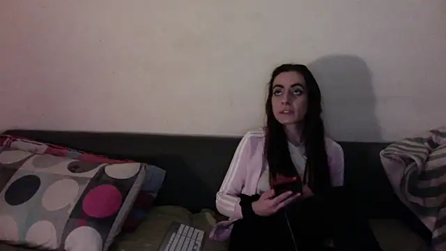 Snapshot of chiara-mario chatting on 04/10/26, 10:39 chiara-mario online show from 04/10/26, 10:39