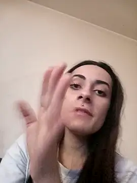 chiara-mario online show from 05/13/26, 07:04