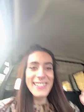 Snapshot of chiara-mario chatting on 04/02/26, 07:04 chiara-mario online show from 04/02/26, 07:04