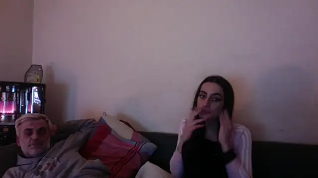 Snapshot of chiara-mario chatting on 03/22/26, 10:00 chiara-mario online show from 03/22/26, 10:00