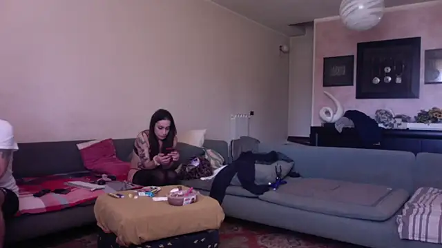 chiara-mario online show from 05/09/26, 08:18